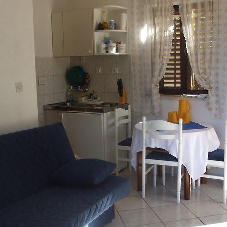 Apartments Marina Supetar Exterior photo