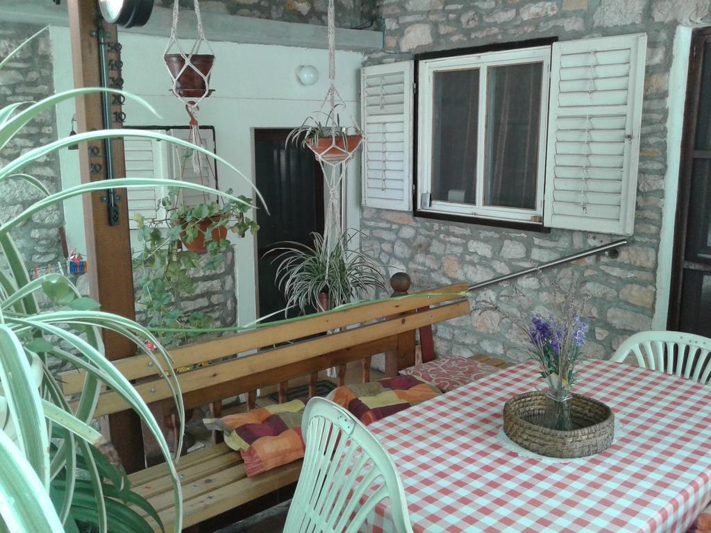 Apartments Marina Supetar Exterior photo