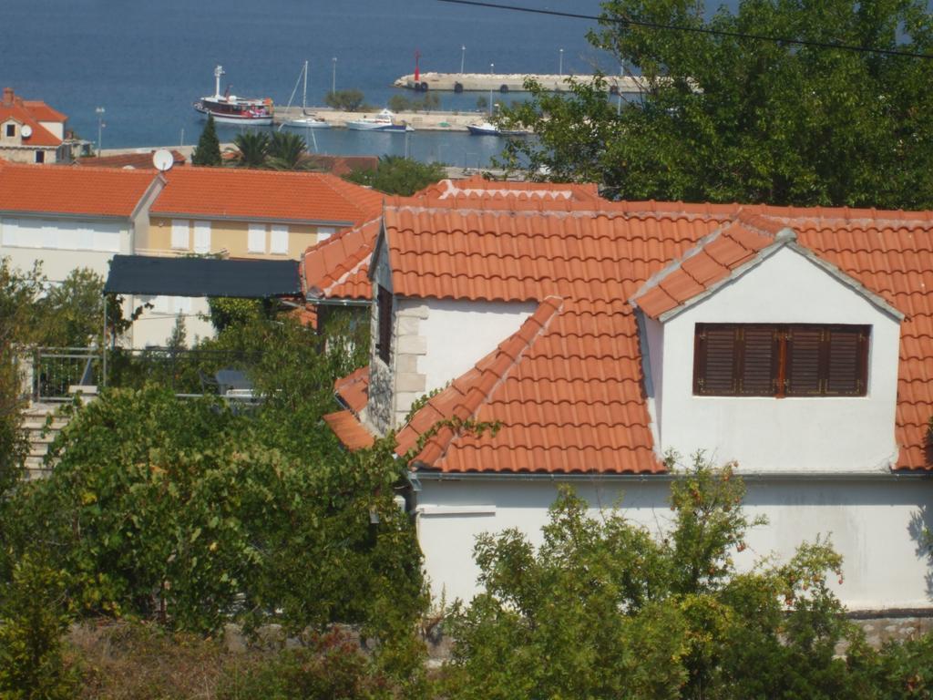 Apartments Marina Supetar Exterior photo